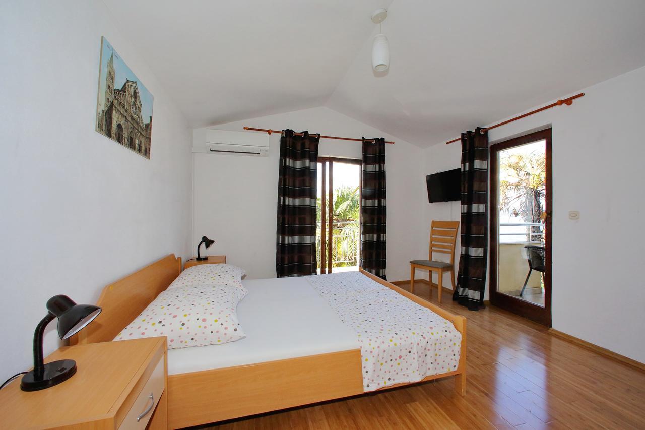 Hotel Pansion Marta Bibinje Zewnętrze zdjęcie