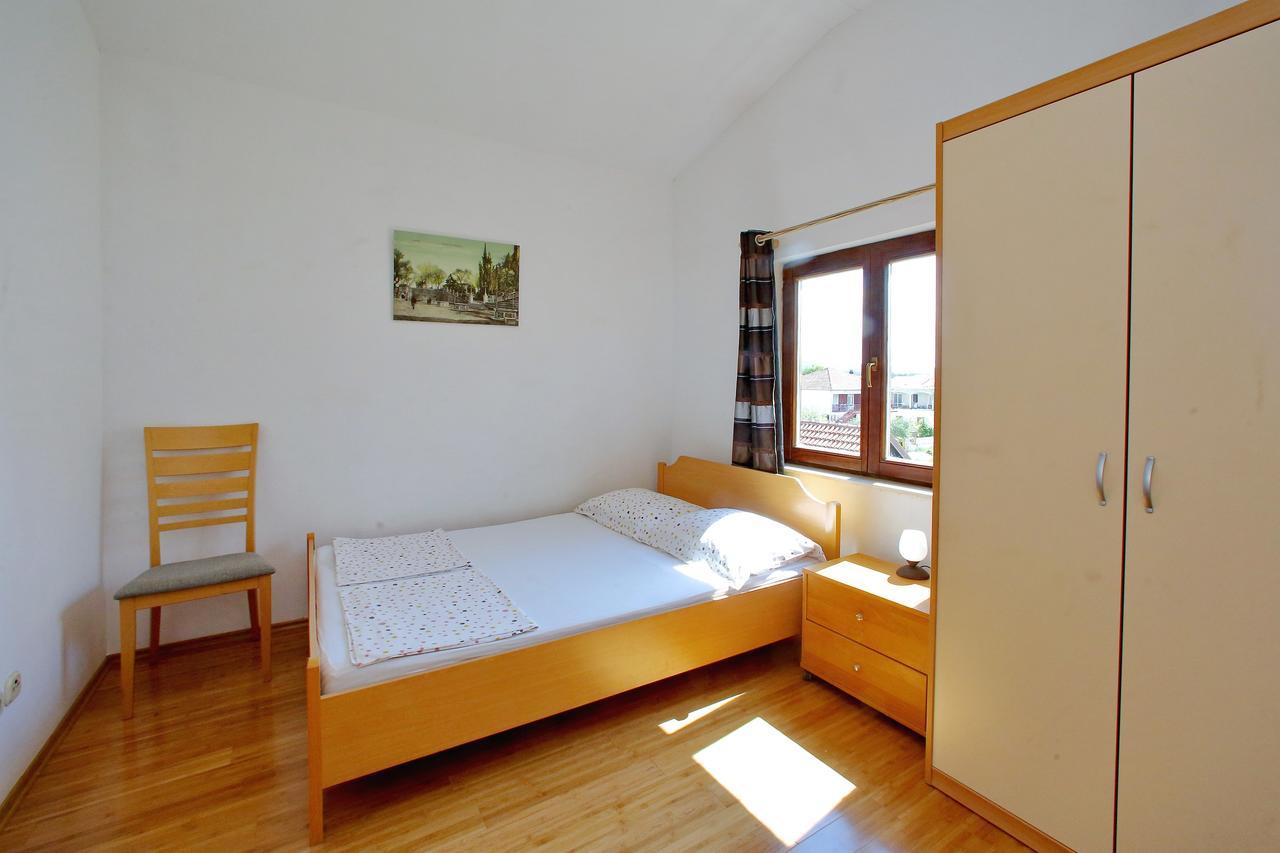 Hotel Pansion Marta Bibinje Zewnętrze zdjęcie