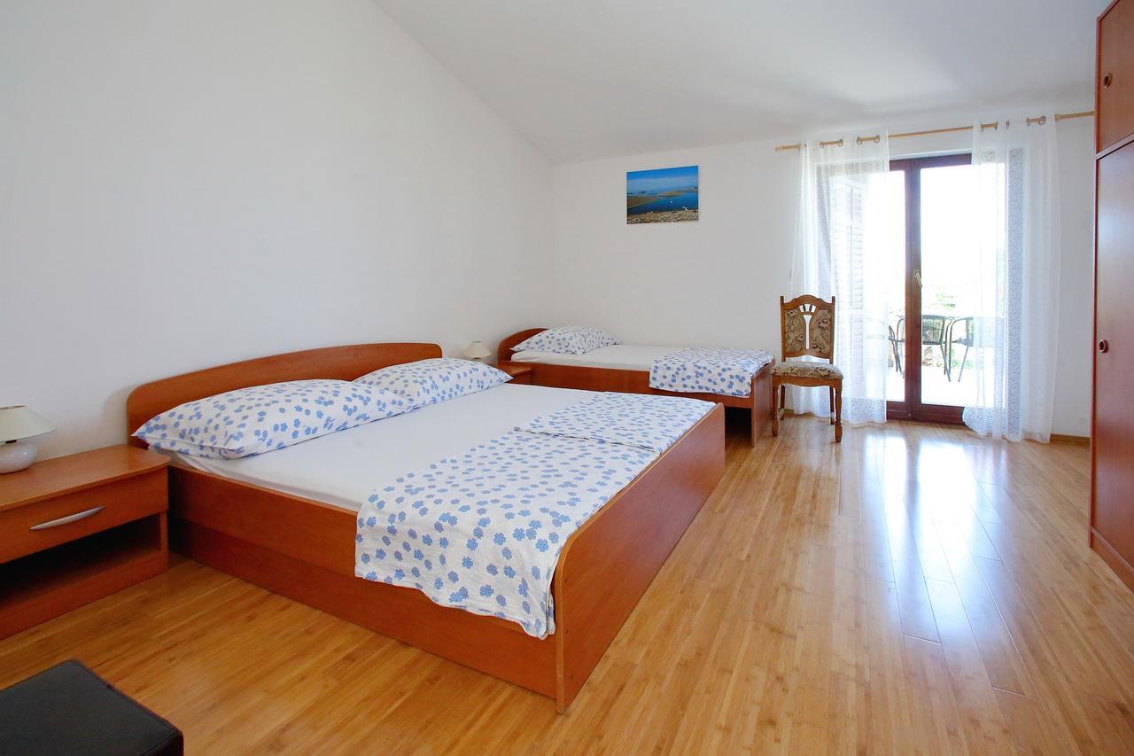 Hotel Pansion Marta Bibinje Zewnętrze zdjęcie